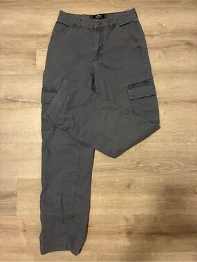 Woman’s Gray Cargo Pants - Casual Utility Style